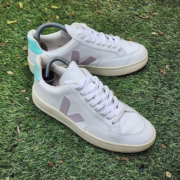 VEJA V-12 - Womens Sneakers - SIZE 7 - Picture 1 of 9